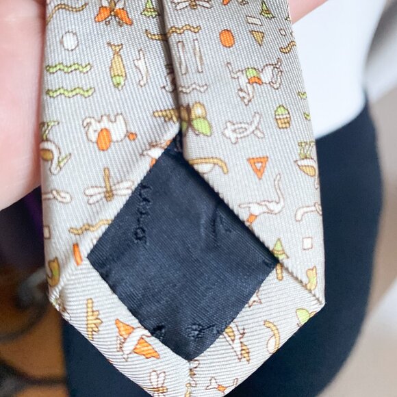 Salvatore Ferragamo Silk Beige Egyptian Hieroglyphics  Men's Necktie - Picture 7 of 9